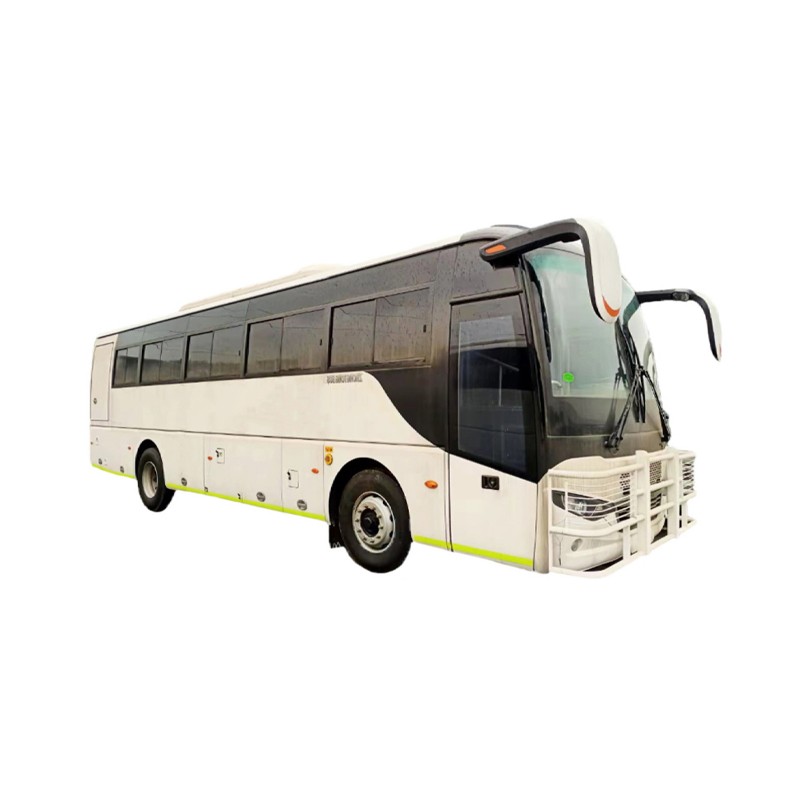 Manufacturers LCK6108D 33 Seater Coach Travel Bus Price Diesel Buses For Sale